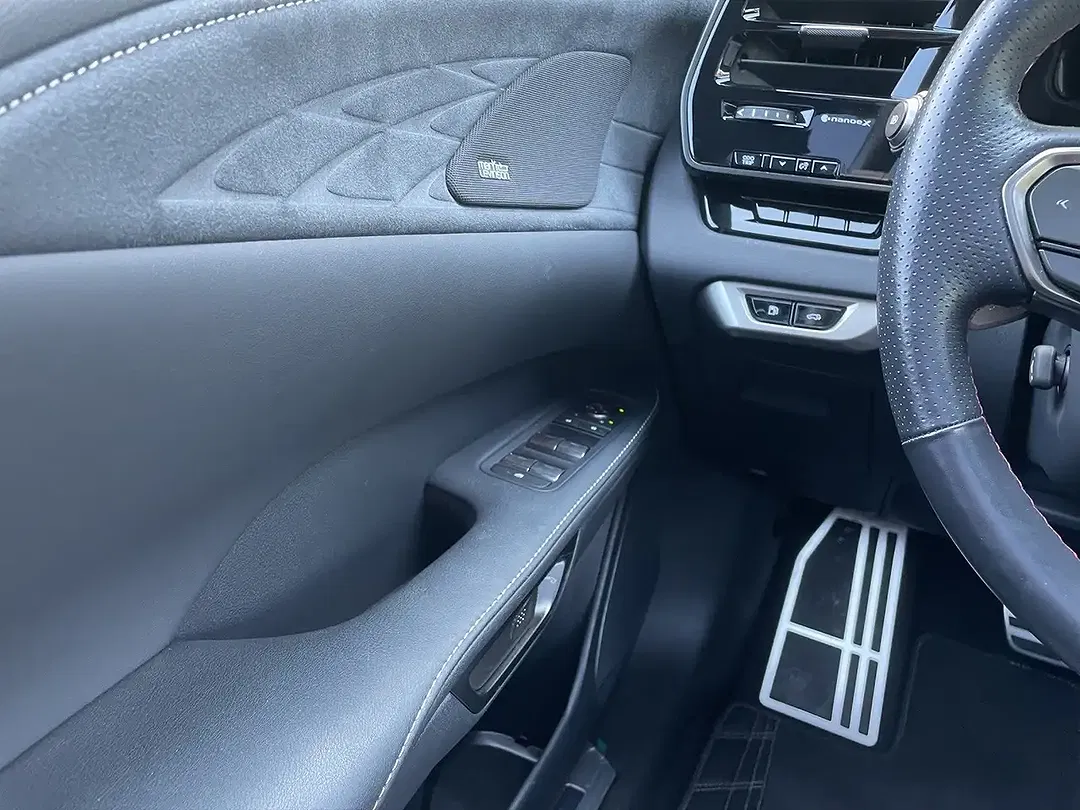 Lexus RX 500h - Thumbnail 12