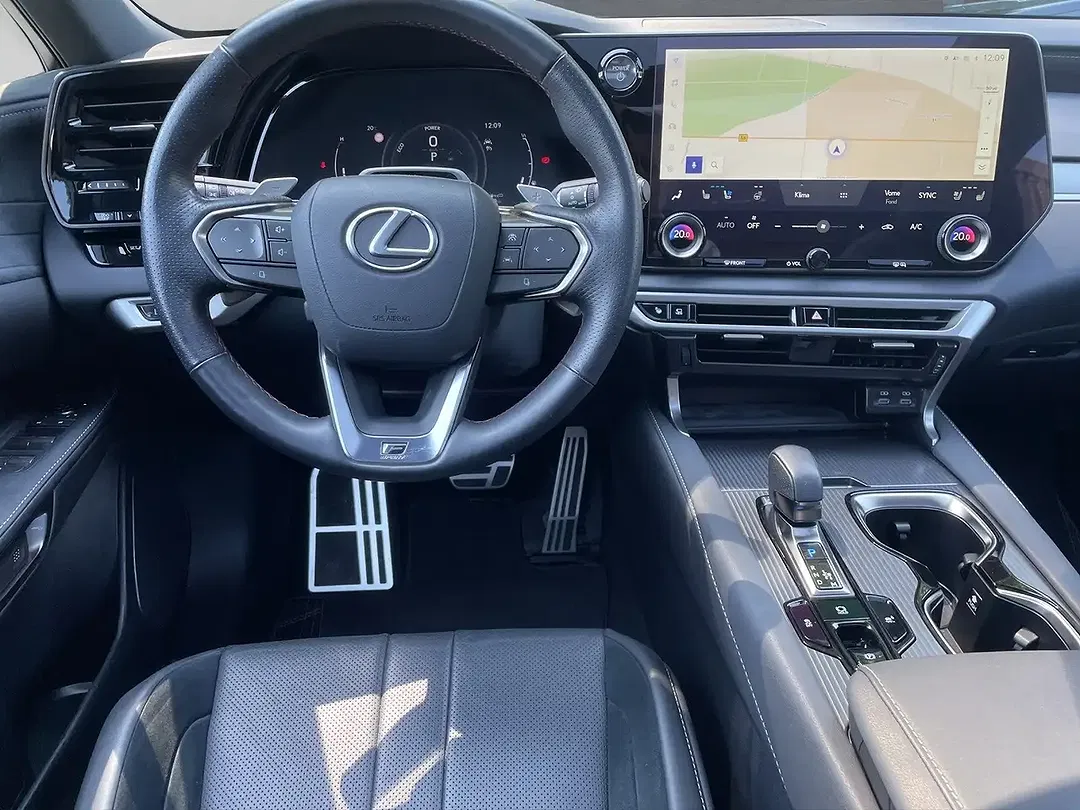 Lexus RX 500h - Thumbnail 13