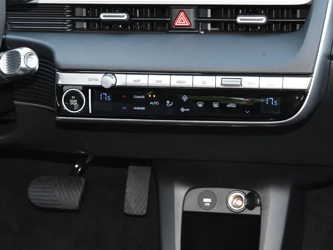 Hyundai IONIQ 5 - Thumbnail 14