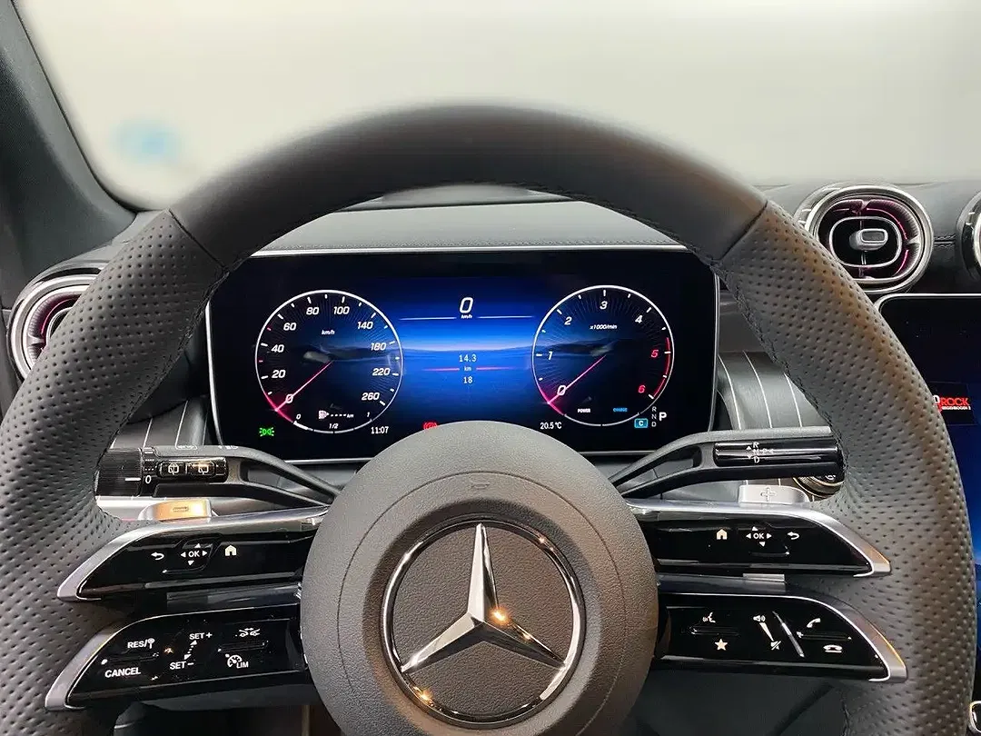 Mercedes-Benz GLC 450 - Thumbnail 9