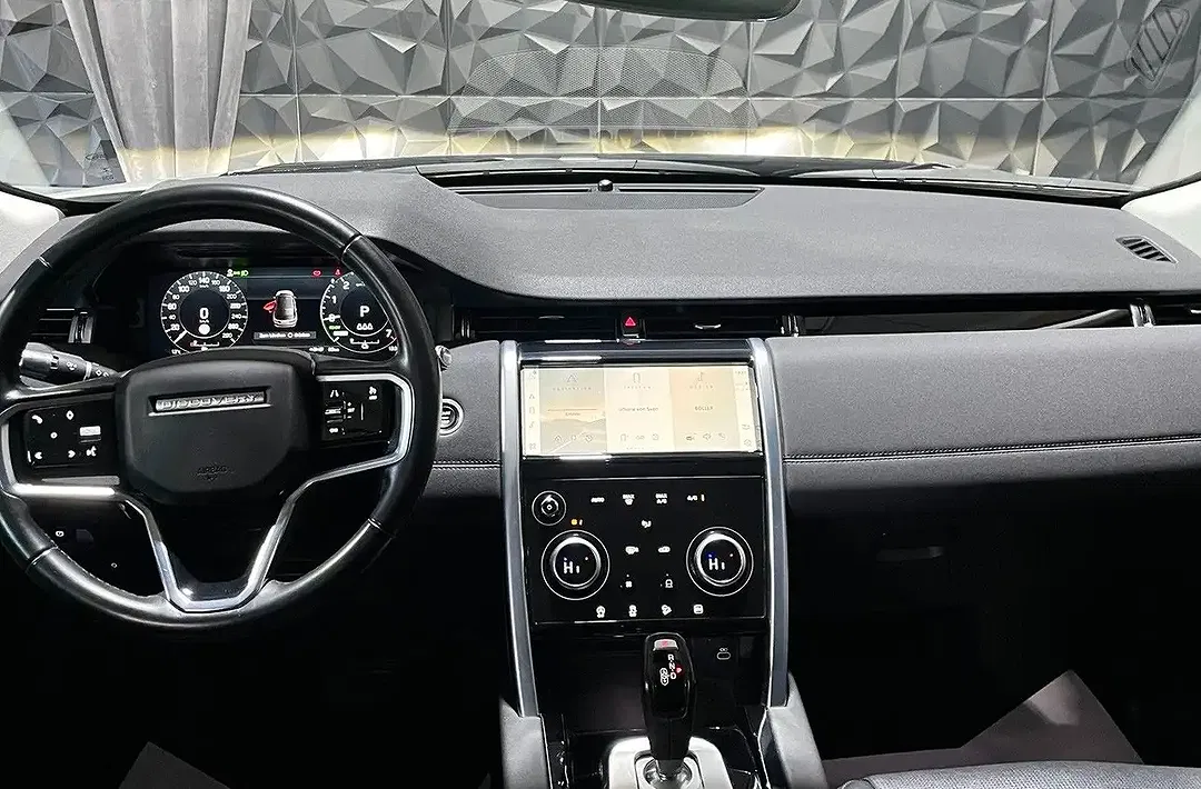 Land Rover Discovery Sport - Thumbnail 11