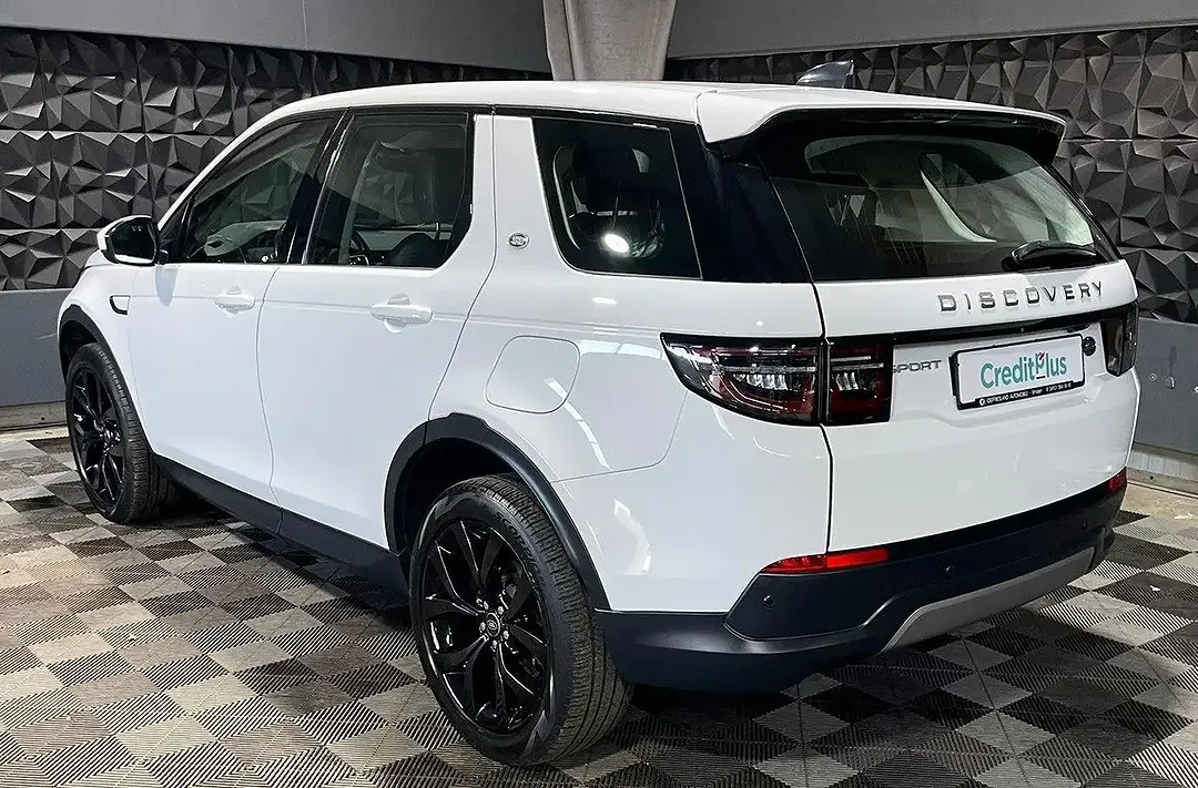 Land Rover Discovery Sport - Thumbnail 5