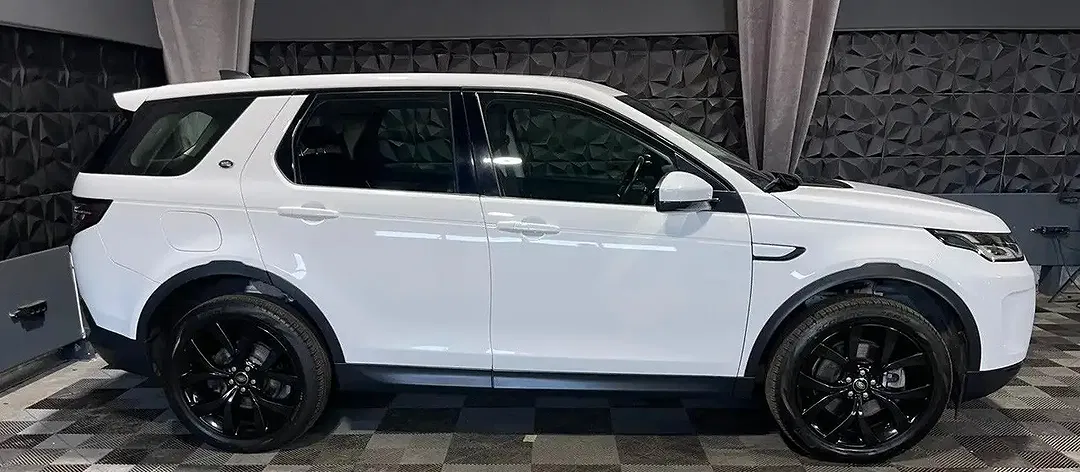 Land Rover Discovery Sport - Thumbnail 9
