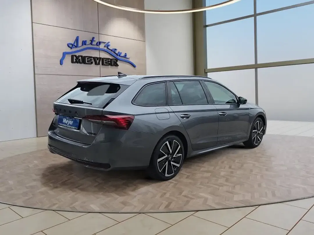 Skoda Octavia - Thumbnail 5