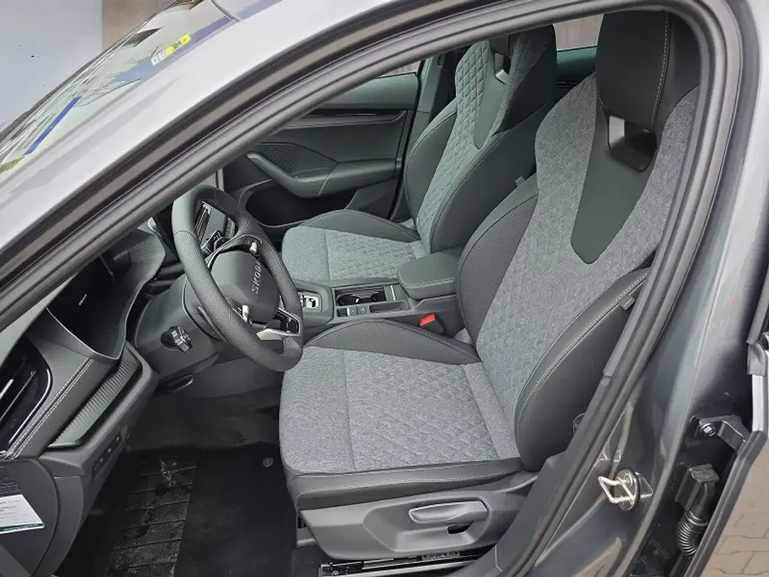 Skoda Octavia - Thumbnail 9