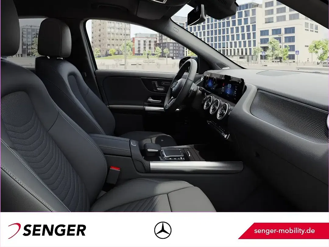 Mercedes-Benz EQA 300 - Thumbnail 8
