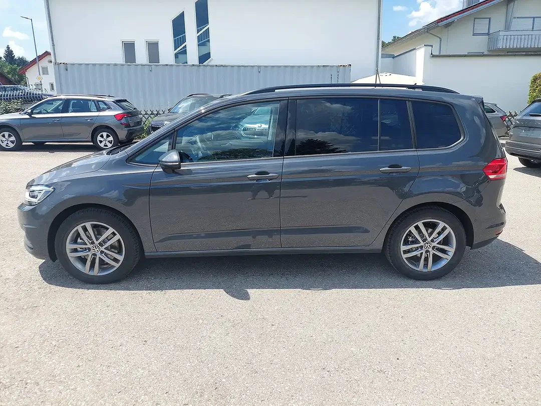 Volkswagen Touran 1.5 TSI DSG Comfortline - foto 1