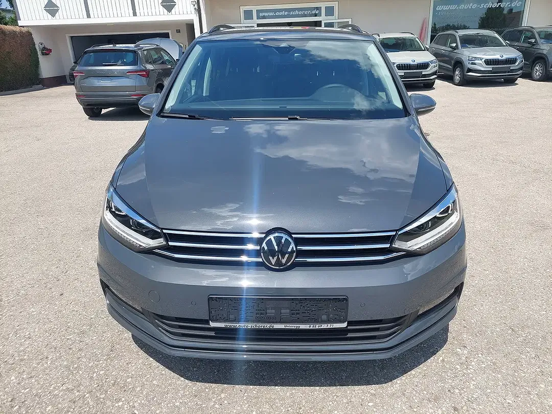 Volkswagen Touran - Thumbnail 4