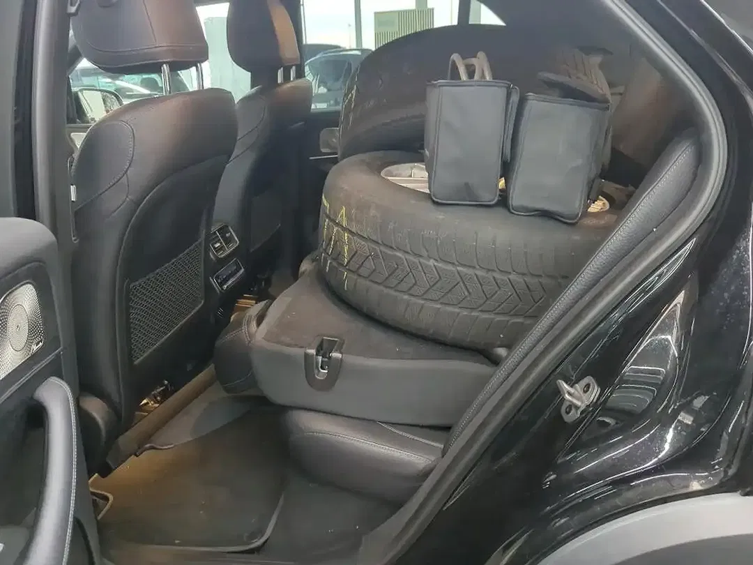 Mercedes-Benz GLE 350 - Thumbnail 9