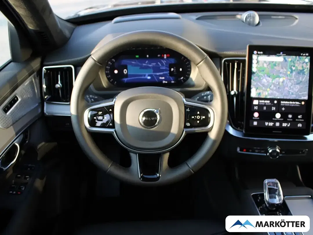 Volvo XC90 - Thumbnail 10