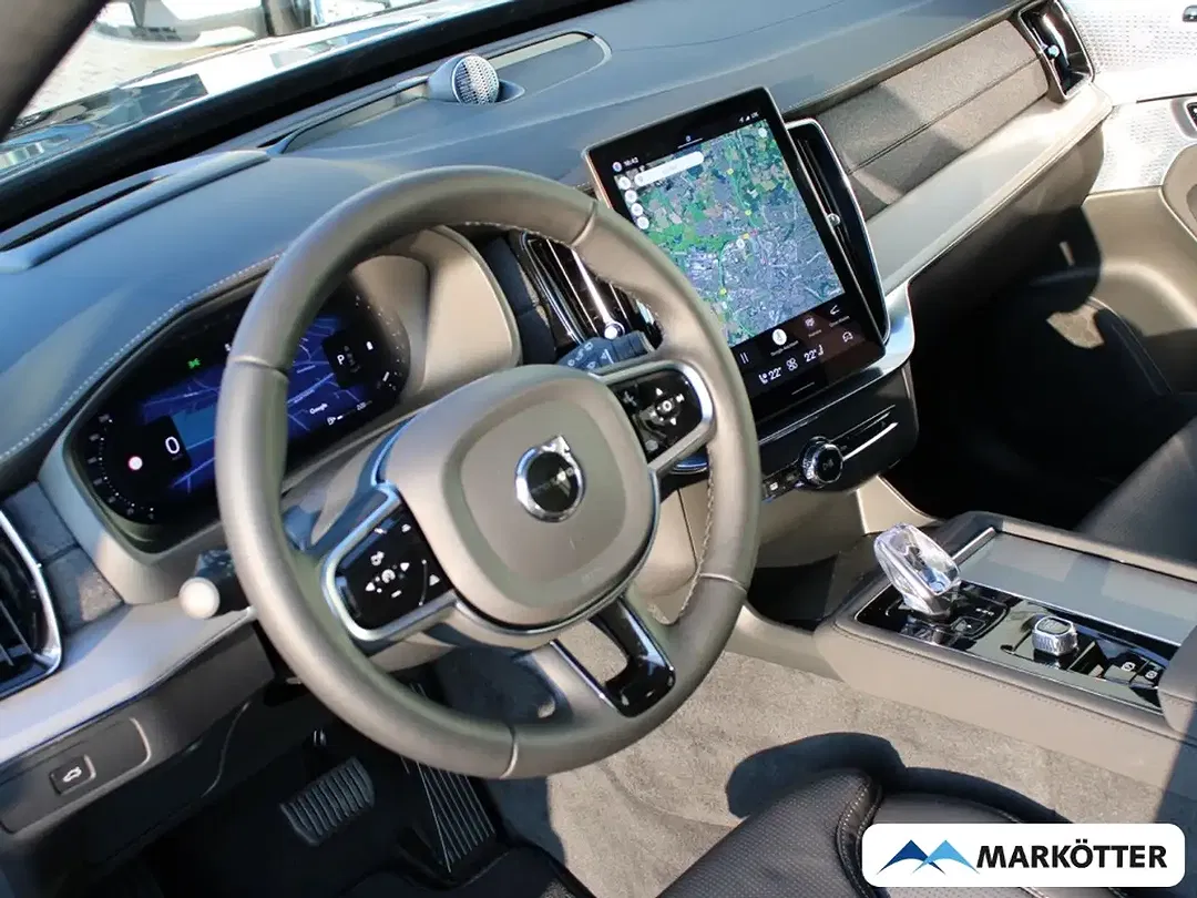 Volvo XC90 - Thumbnail 11