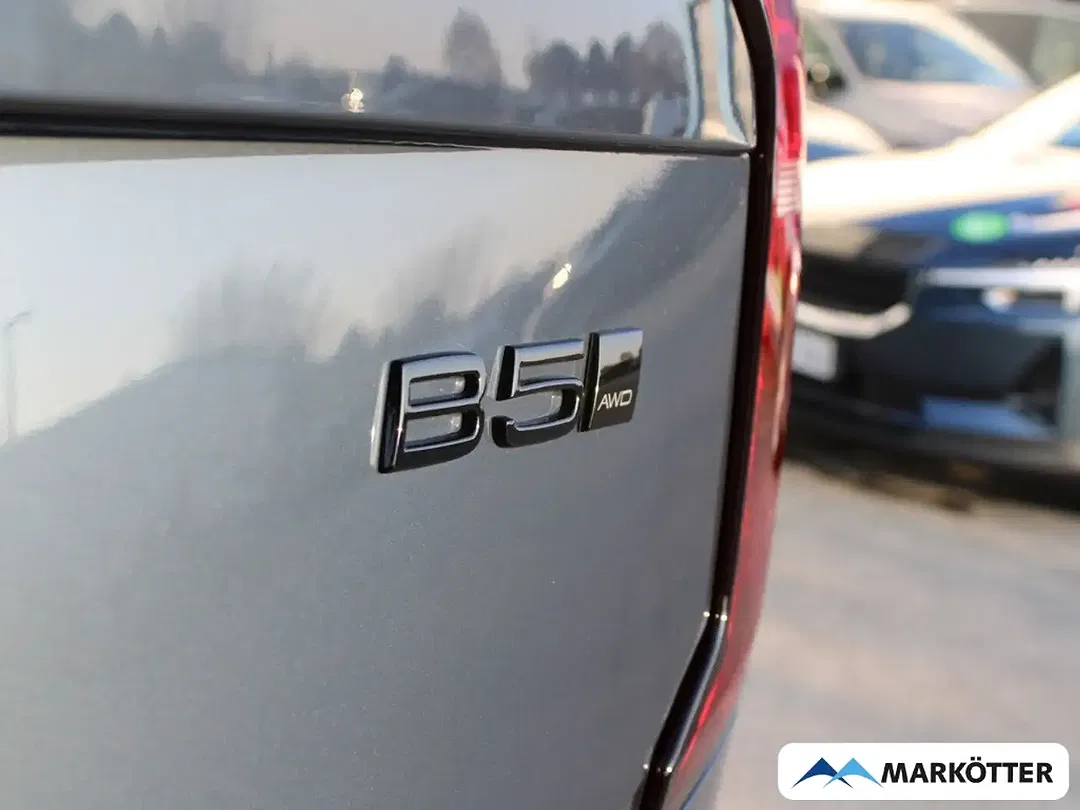 Volvo XC90 - Thumbnail 8