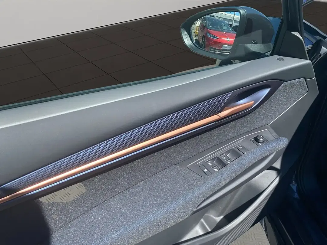 CUPRA Born - Thumbnail 10
