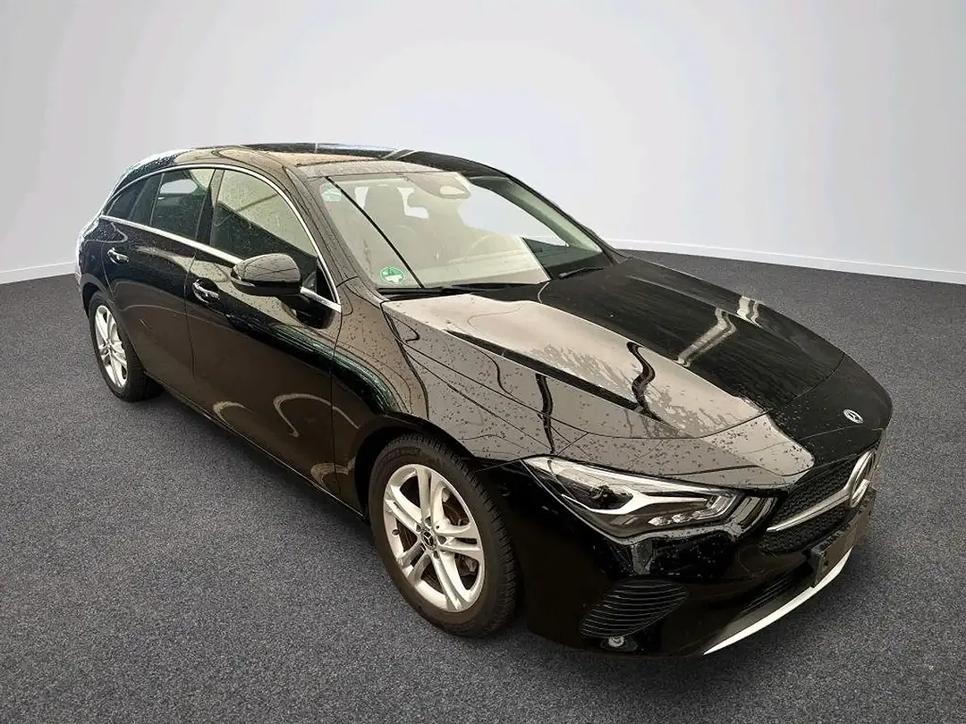 Mercedes-Benz CLA 180 - Thumbnail 6