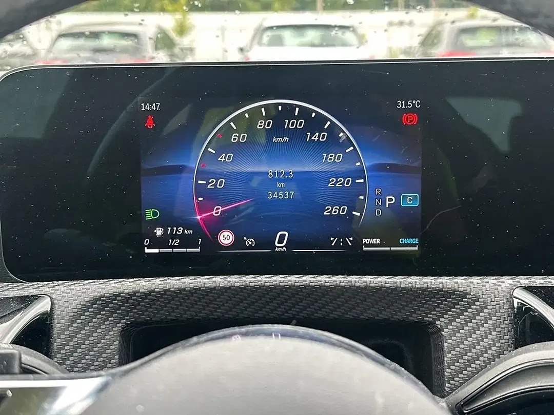 Mercedes-Benz CLA 180 - Thumbnail 9