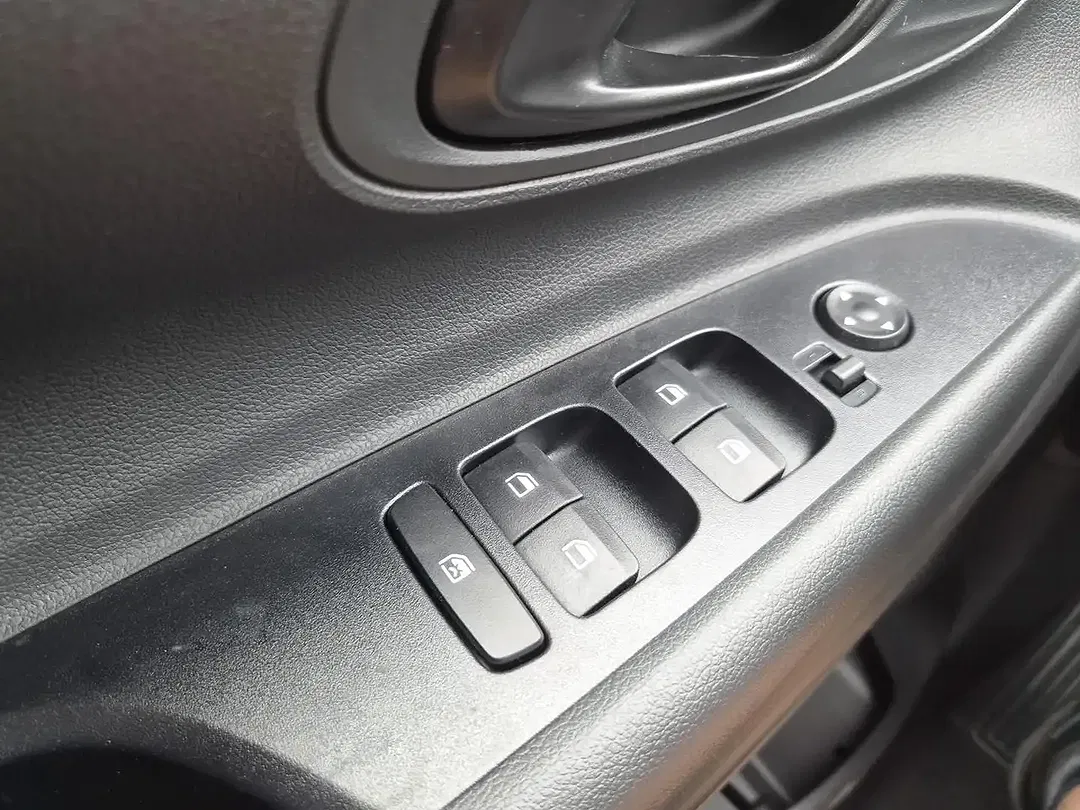 Hyundai i20 - Thumbnail 12