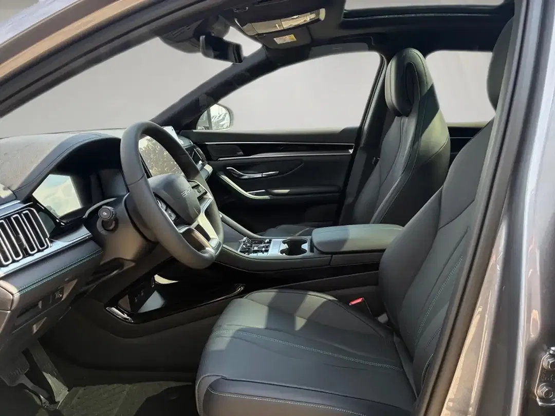 BYD Seal U 160 kW 1.5 PHEV Boost - foto 16