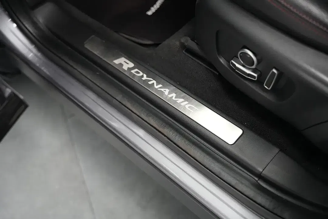 Land Rover Discovery Sport - Thumbnail 13