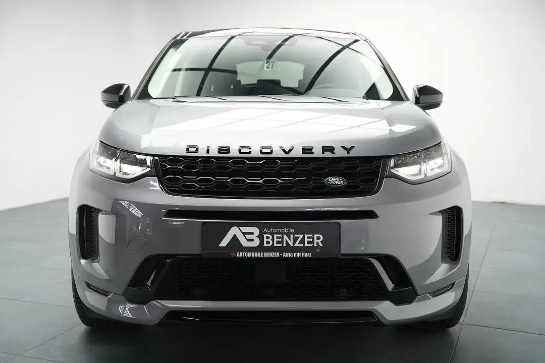 Land Rover Discovery Sport - Thumbnail 2