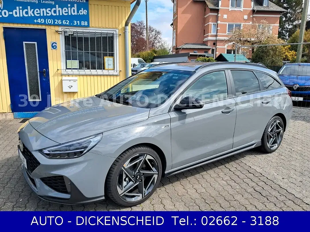 Hyundai i30 - Thumbnail 1