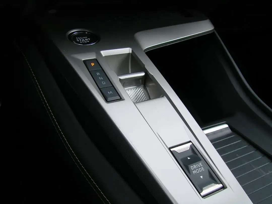 Peugeot 308 - Thumbnail 11