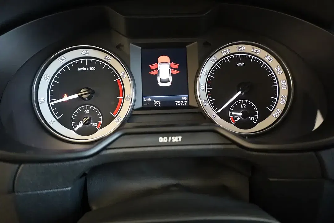 Skoda Octavia - Thumbnail 10