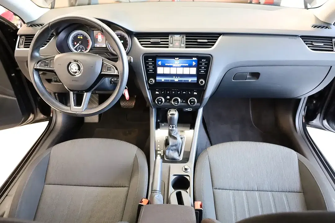 Skoda Octavia - Thumbnail 12