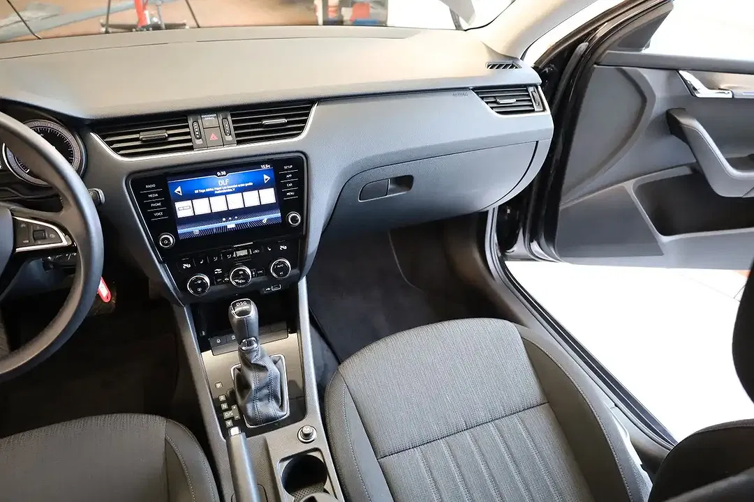 Skoda Octavia - Thumbnail 14