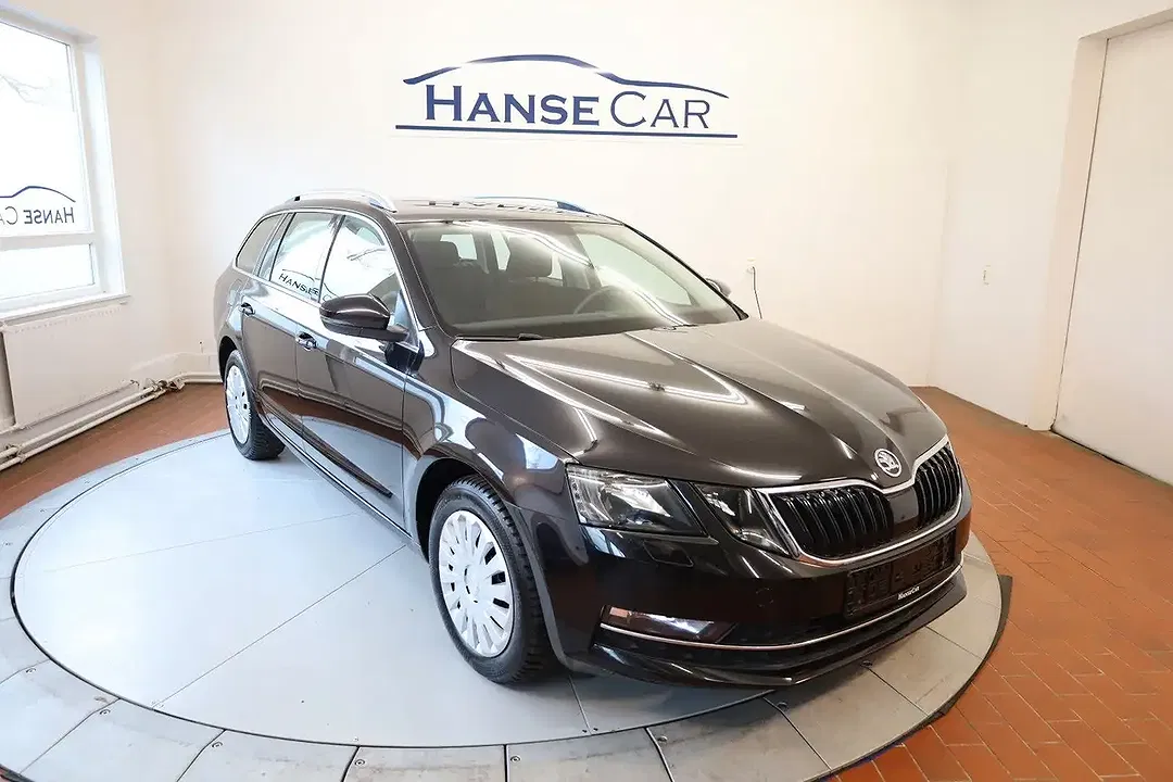 Skoda Octavia Combi - foto 2