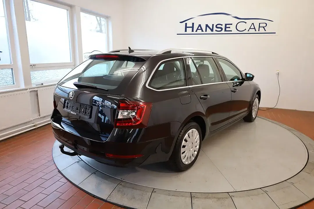Skoda Octavia - Thumbnail 5