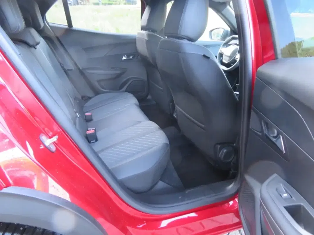 Peugeot 2008 - Thumbnail 10