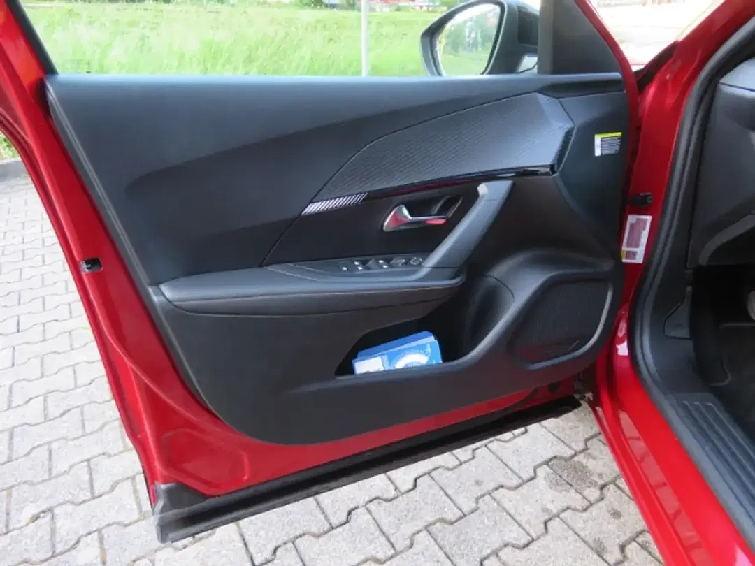Peugeot 2008 - Thumbnail 12