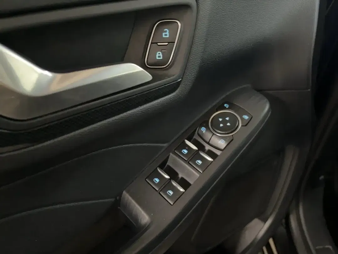 Ford Kuga ST-Line X - foto 13