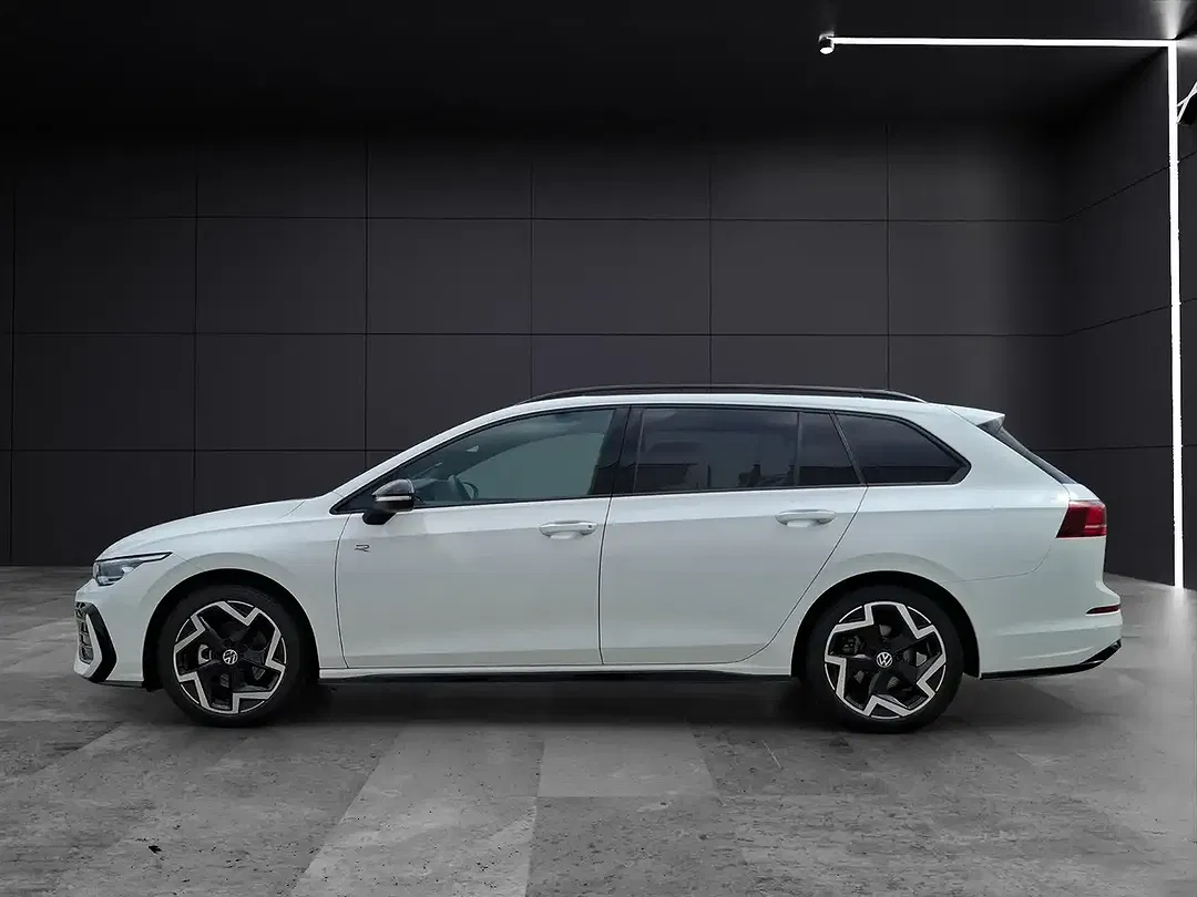 Volkswagen Golf - Thumbnail 1