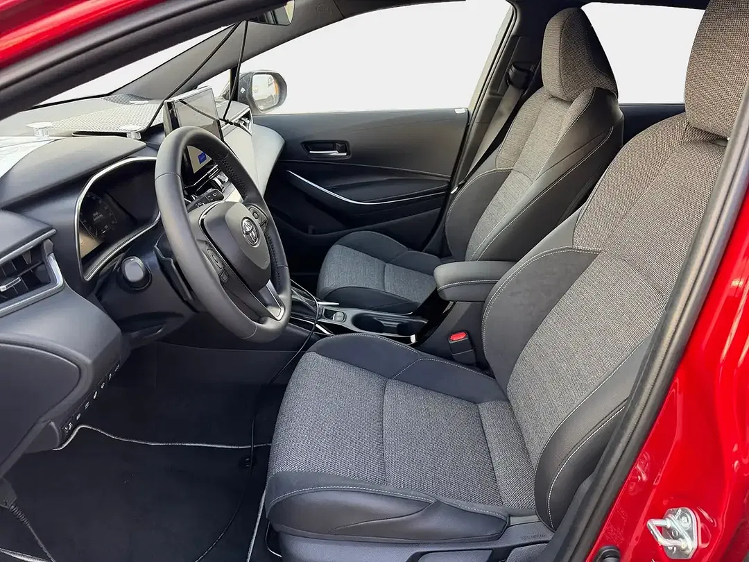 Toyota Corolla - Thumbnail 8