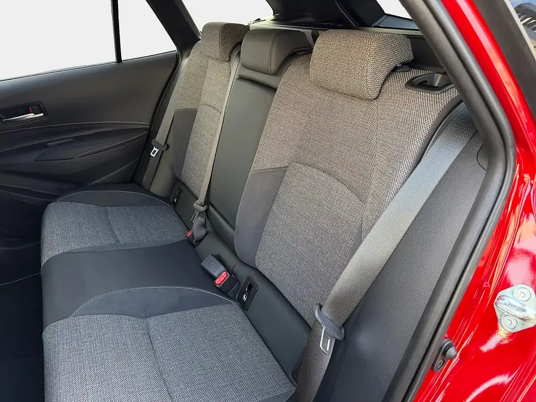 Toyota Corolla - Thumbnail 9