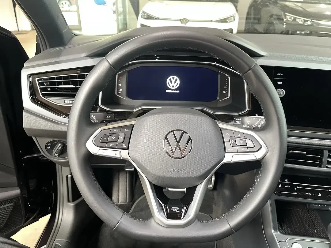 Volkswagen Polo - Thumbnail 12