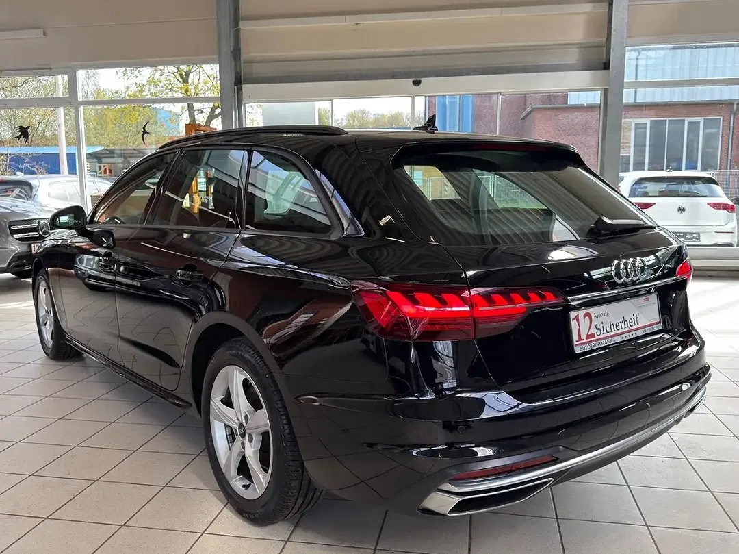Audi A4 - Thumbnail 3