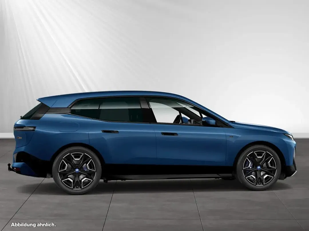 BMW iX - Thumbnail 8