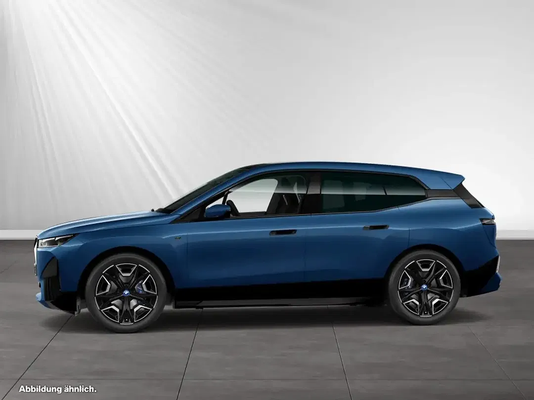 BMW iX - Thumbnail 5