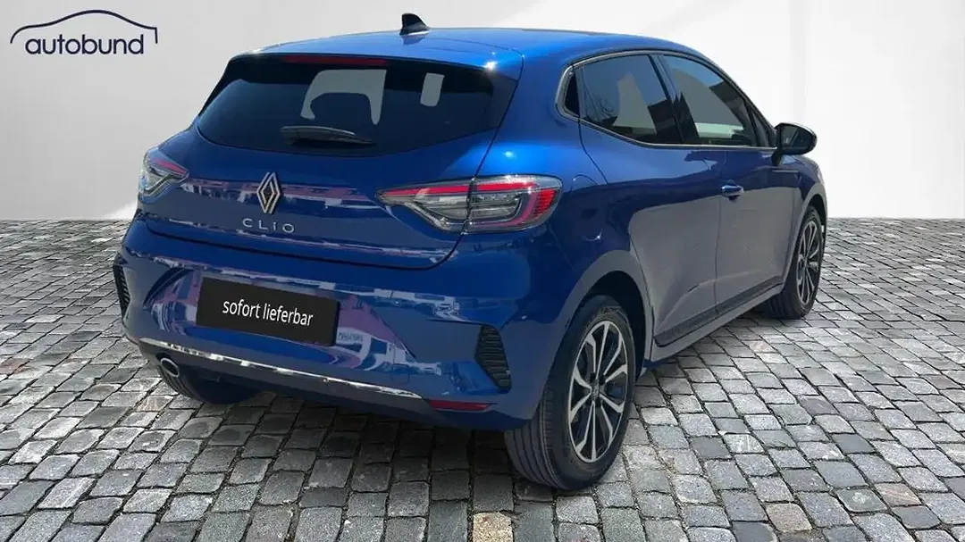 Renault Clio - Thumbnail 3