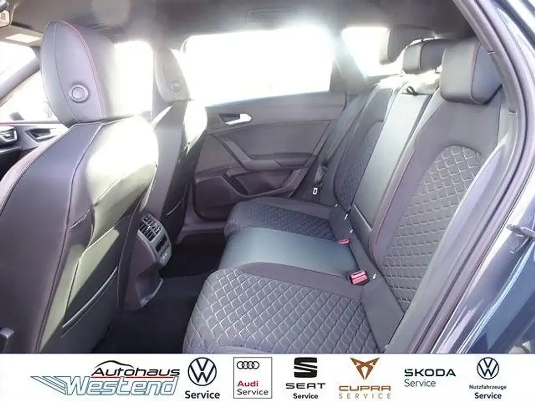 SEAT Leon - Thumbnail 10