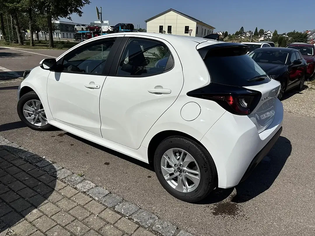 Mazda 2 - Thumbnail 7