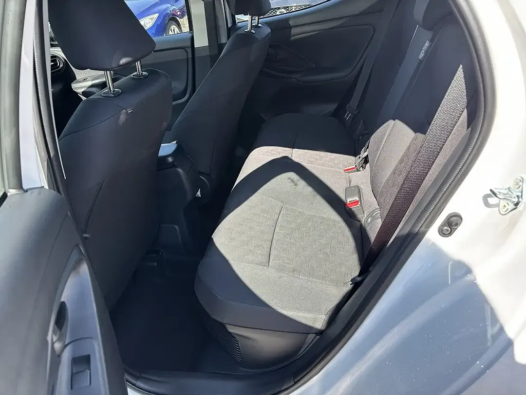 Mazda 2 - Thumbnail 9