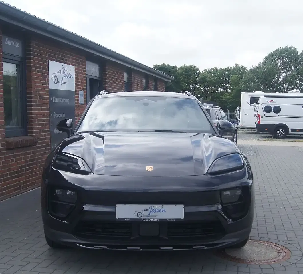 Porsche Macan - Thumbnail 5