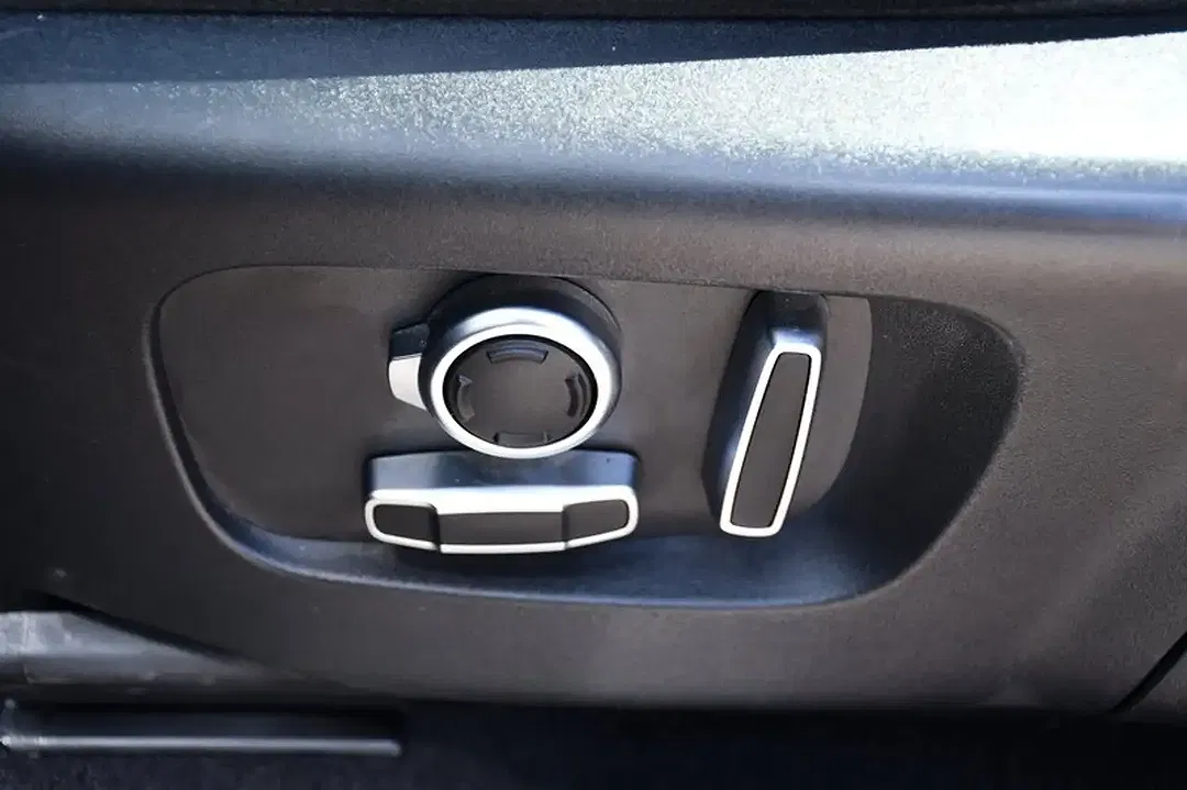 Land Rover Discovery Sport - Thumbnail 15