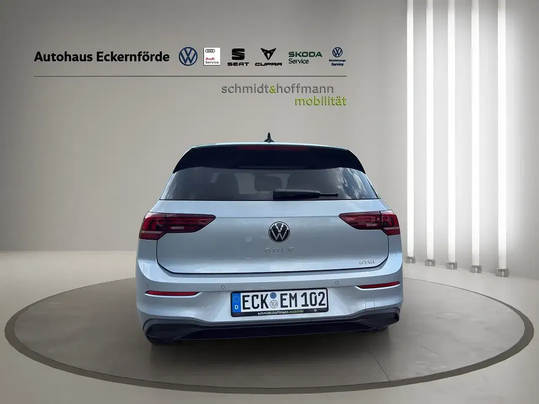 Volkswagen Golf - Thumbnail 5