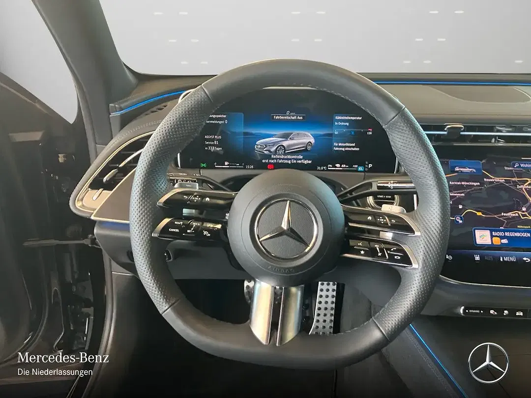 Mercedes-Benz E 300 - Thumbnail 13