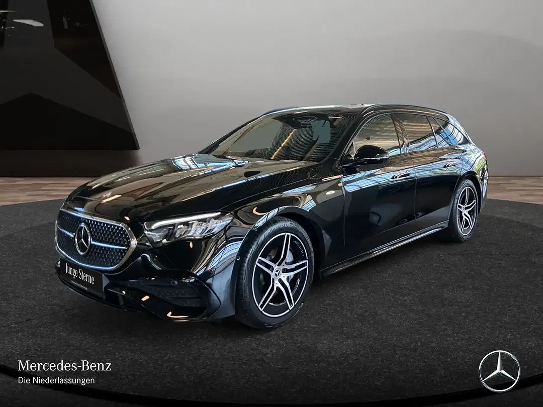 Mercedes-Benz E 300 - Thumbnail 1