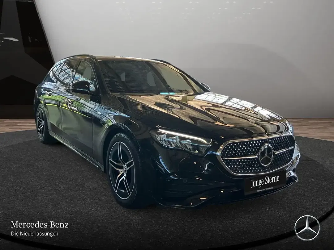 Mercedes-Benz E 300 - Thumbnail 4
